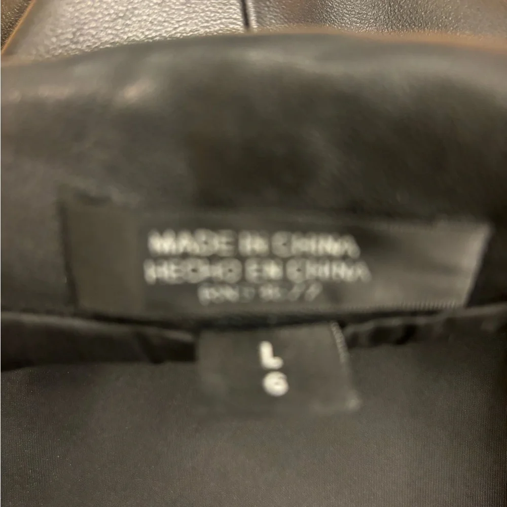 Men’s Leather Jacket - Picture 6 of 6